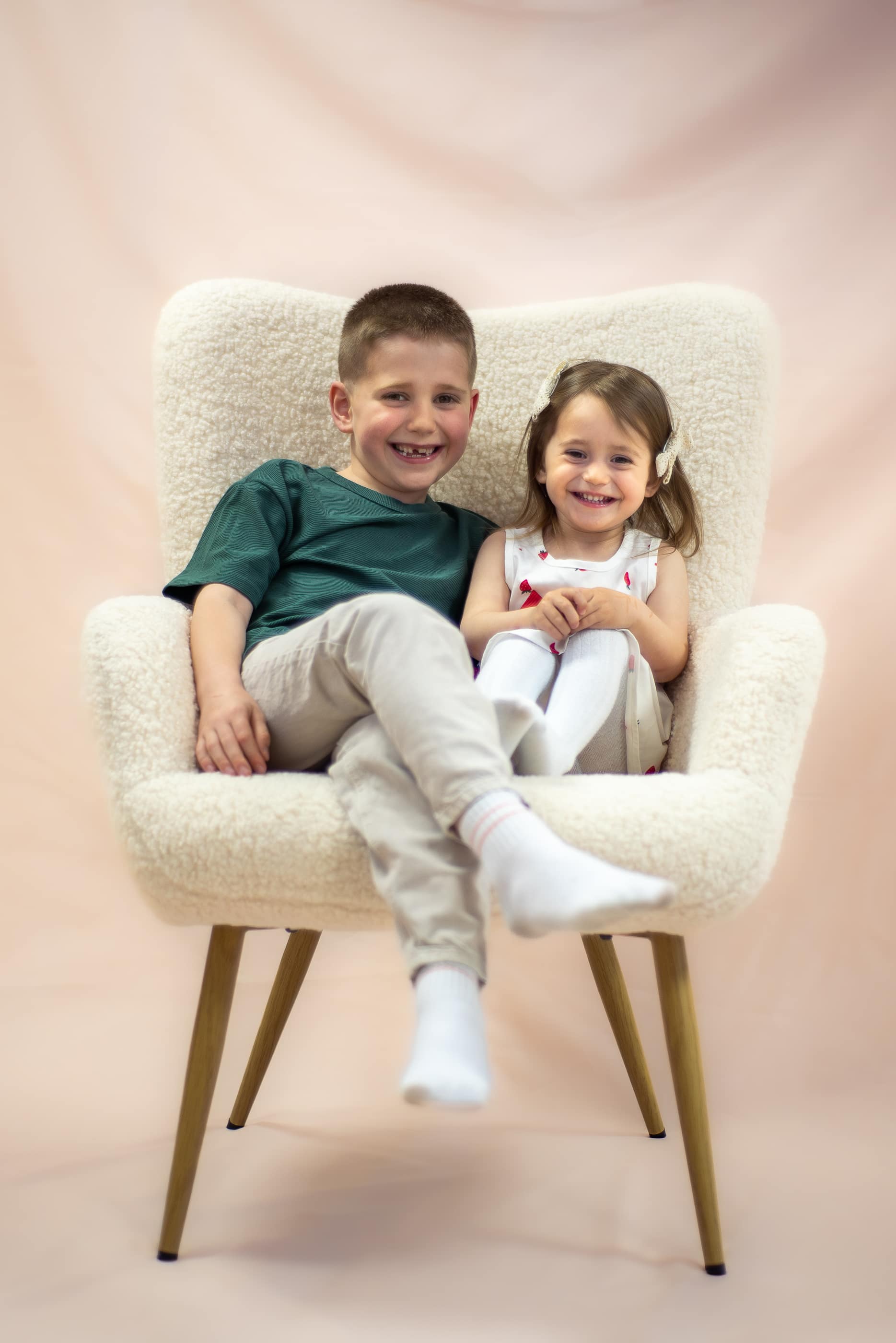 Детска фотосесия - студио 18 Детска фотосесия - студио 17