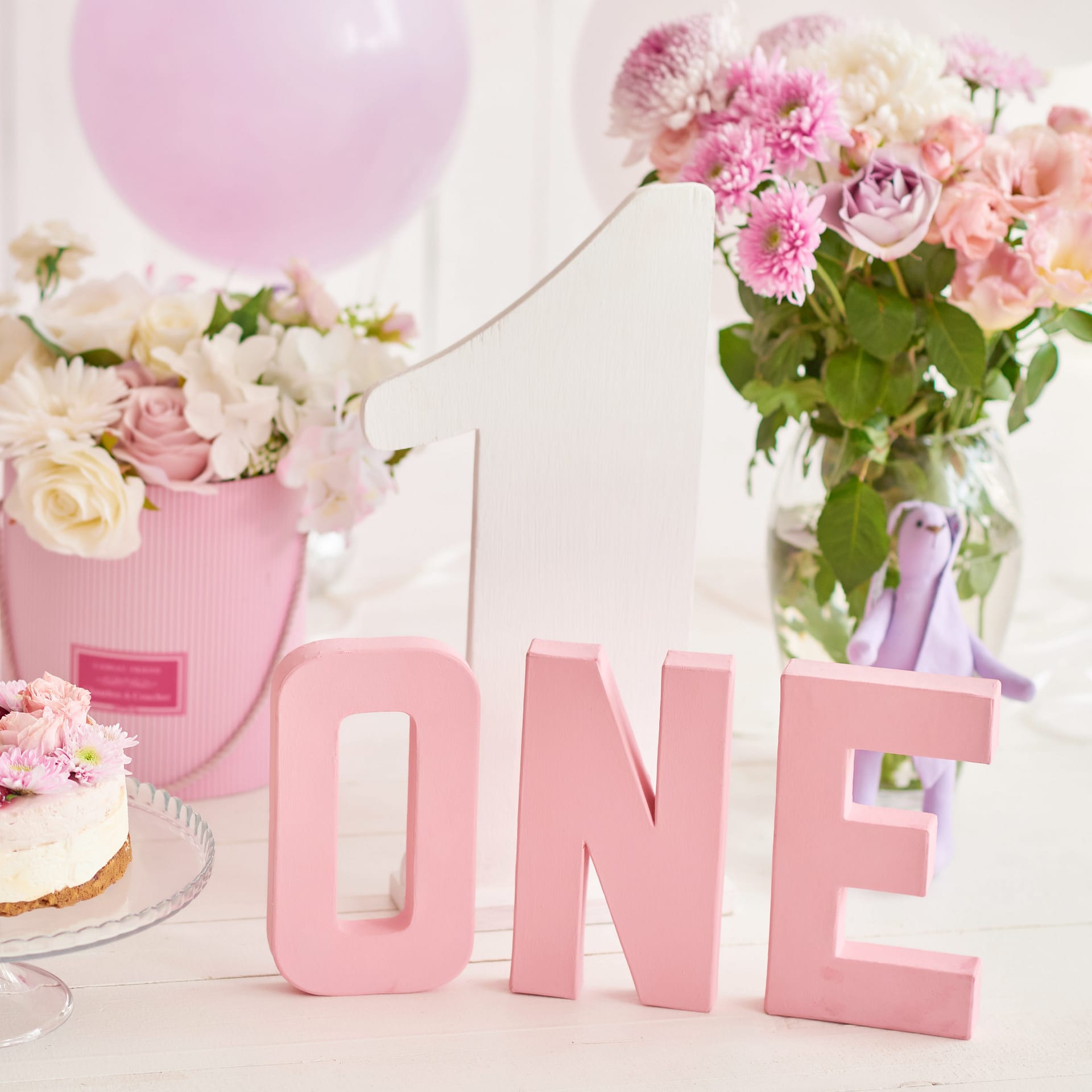 Cake Smash фотосесия 8 Cake Smash фотосесия в София от студио Bloom Atelier 5