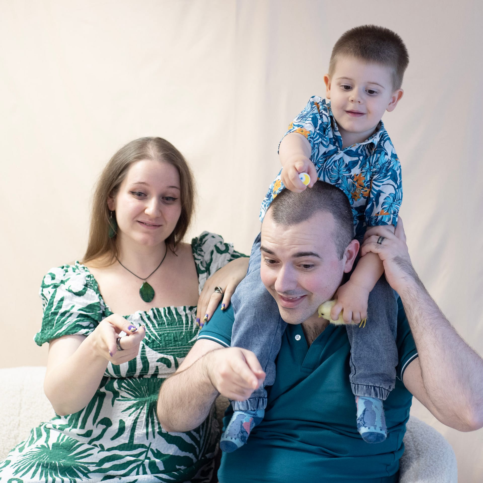 Семейни фотосесии в студио 21 Семейни фотосесии в студио 20