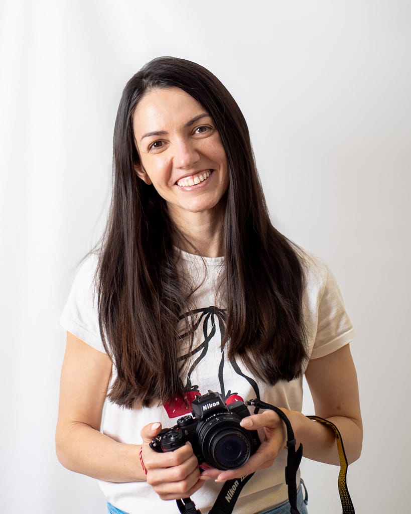 Contact 13 Julia - Bloom Atelier